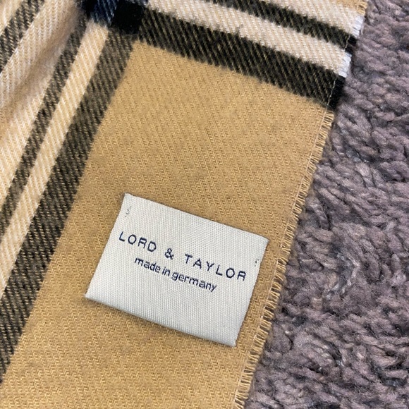 Lord and Taylor: Plaid Cashmere scarf - Picture 3 of 4